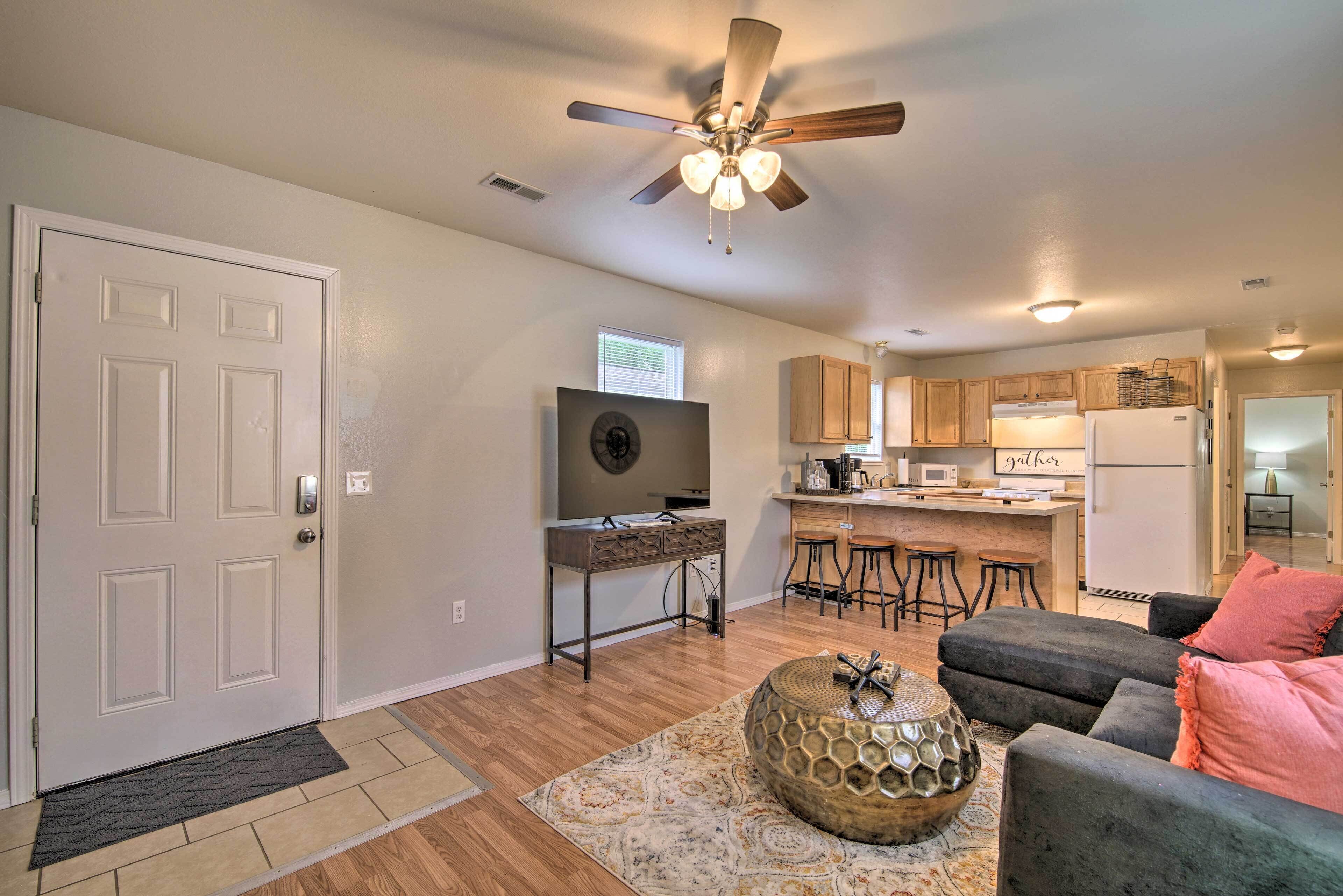 Comfy West Plains Home < 1 Mi to Main Street!