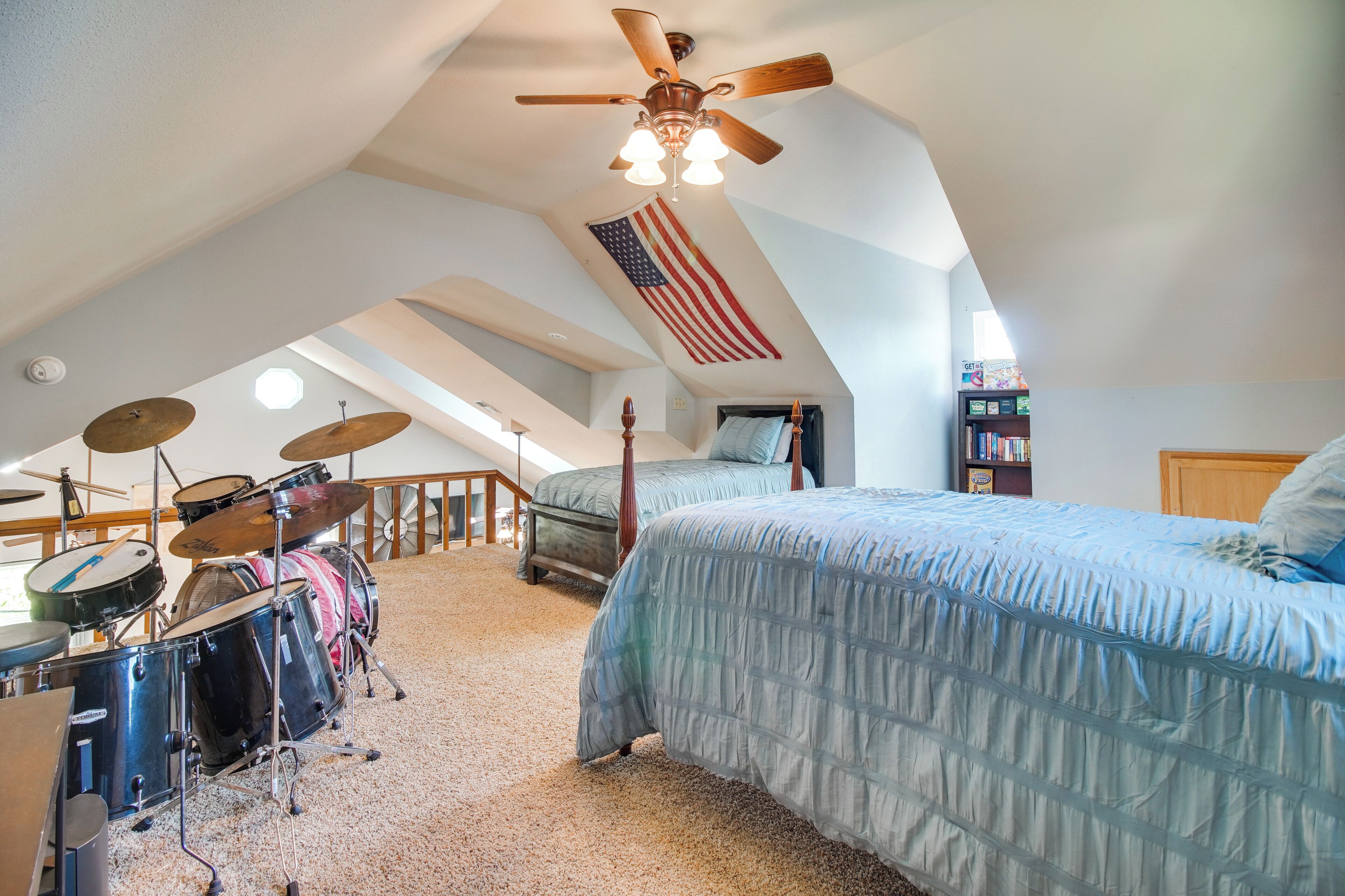 المنشأة من الداخل