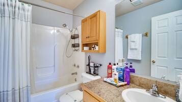 Talo (2 Bedrooms) | Sisätilat