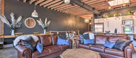 Apartment (2 Bedrooms) | Front of property