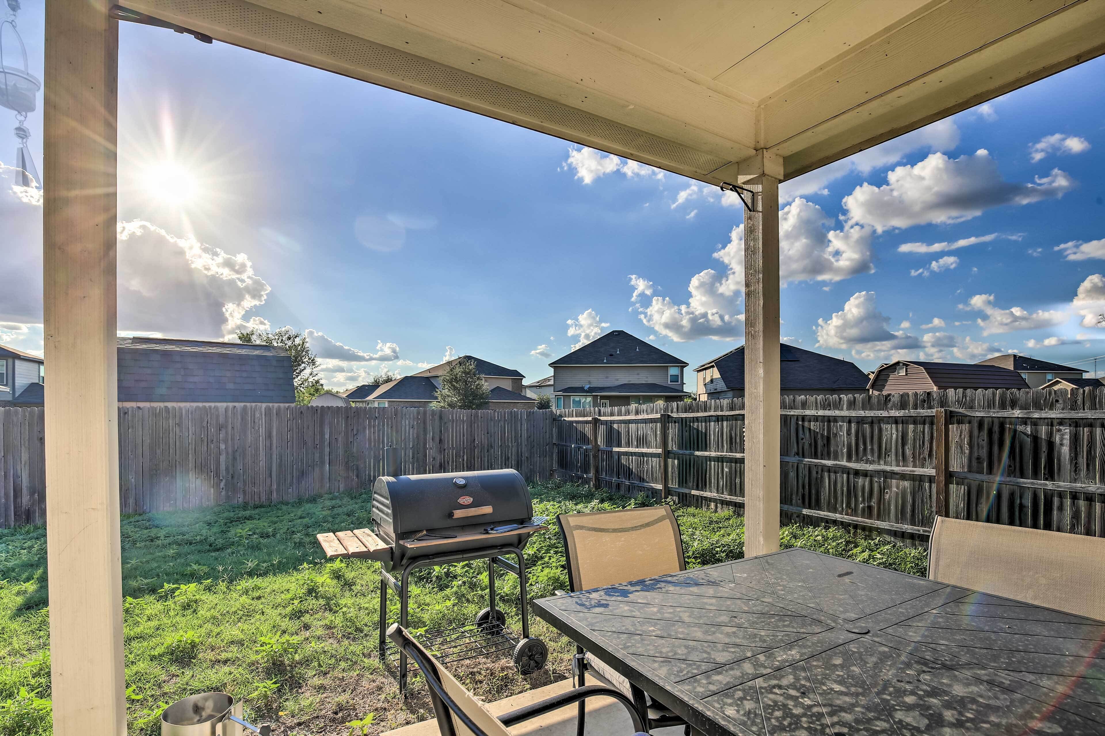 San Antonio Home w/ Yard ~ 8 Mi to Lackland!