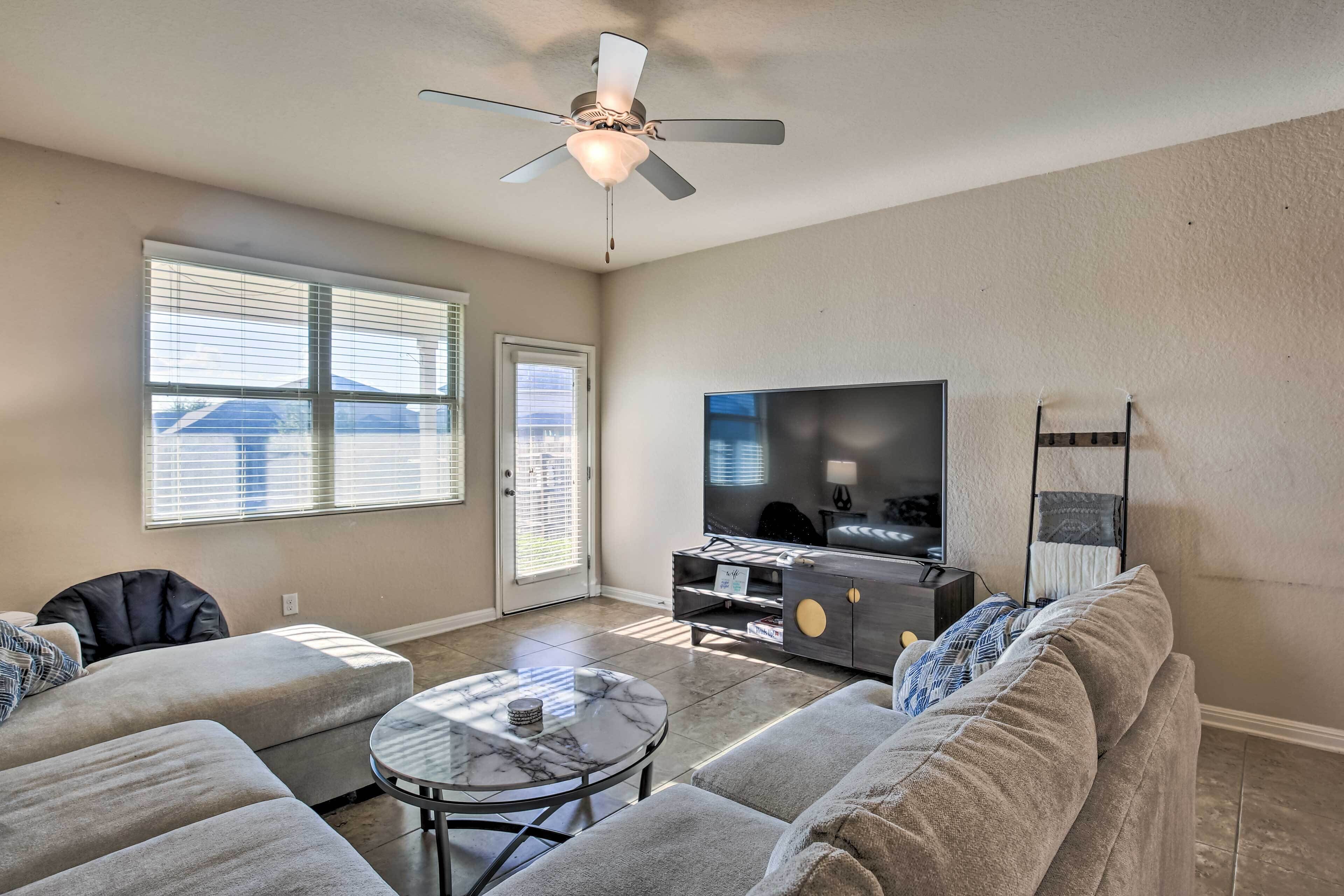 San Antonio Home w/ Yard ~ 8 Mi to Lackland!