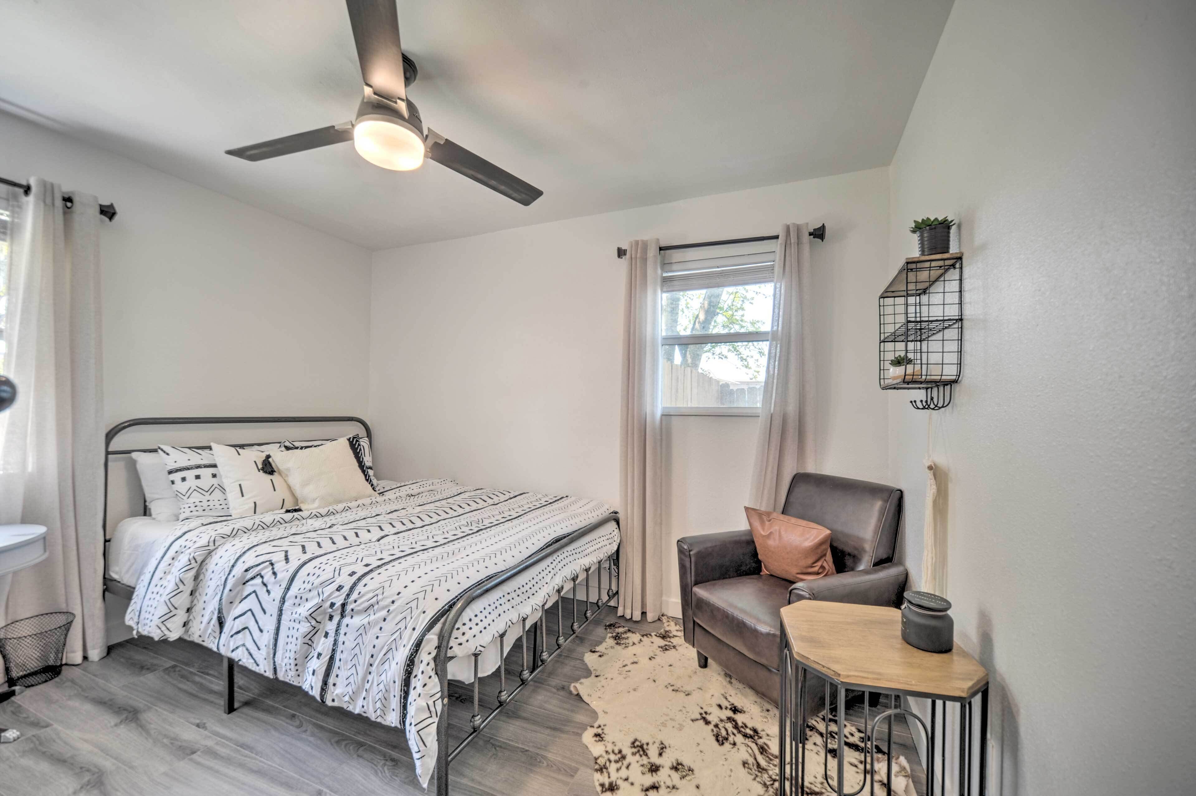 San Marcos Cottage w/ Large Private Backyard!