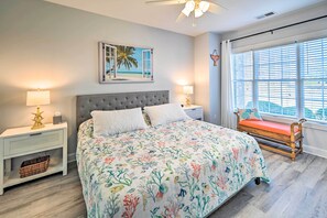 Apartment (3 Bedrooms) | Interior - Screened Porch + Golf On-site: Myrtle Beach Condo (Myrtle Beach)