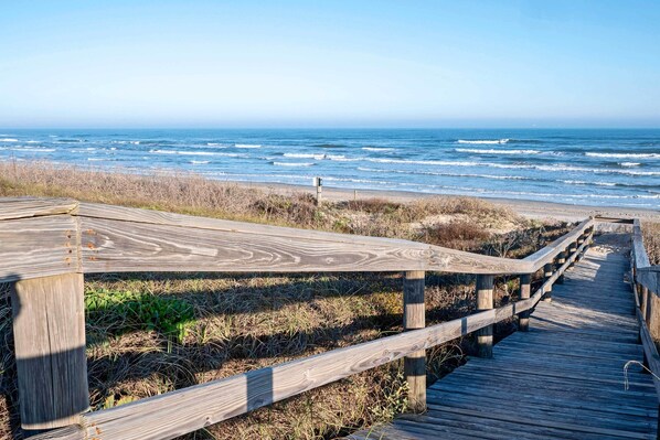 Apartment (2 Bedrooms) | Interior - 1 Mi to Port Aransas Beach: Condo w/ Pool Access (Port Aransas)