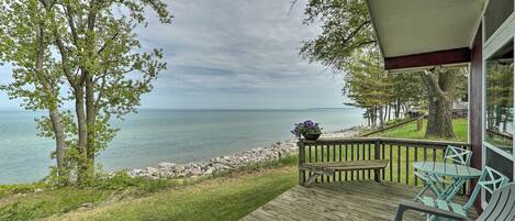 Cottage (3 Bedrooms) | Front of property