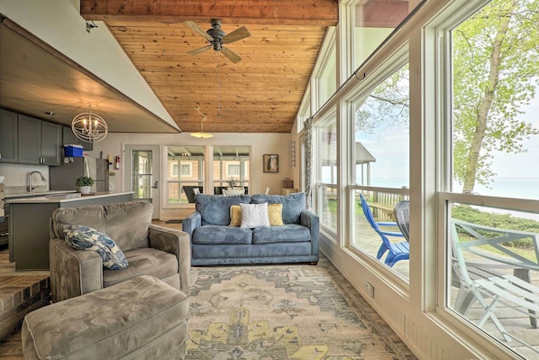 Cottage (3 Bedrooms) | Interior - Lakefront Cottage Near Wineries + State Parks! (Mears)