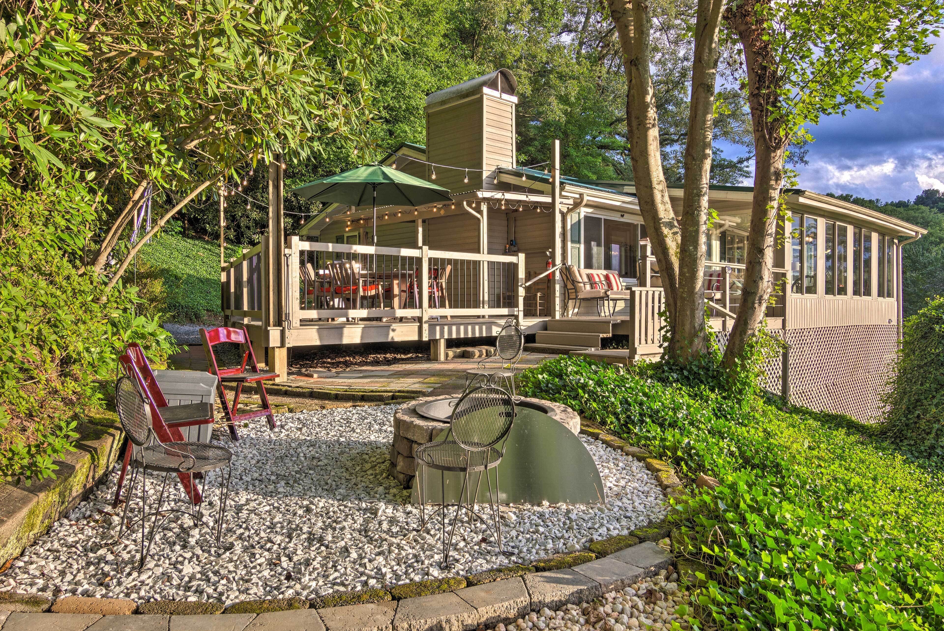 'pisgah Forest Shifting Gears House w/ Views!