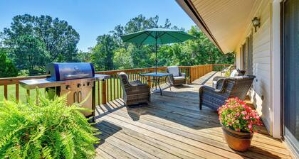 Peaceful Millington Home ~ 13 Mi to Memphis!