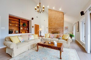 Casa (3 Bedrooms) | Interior