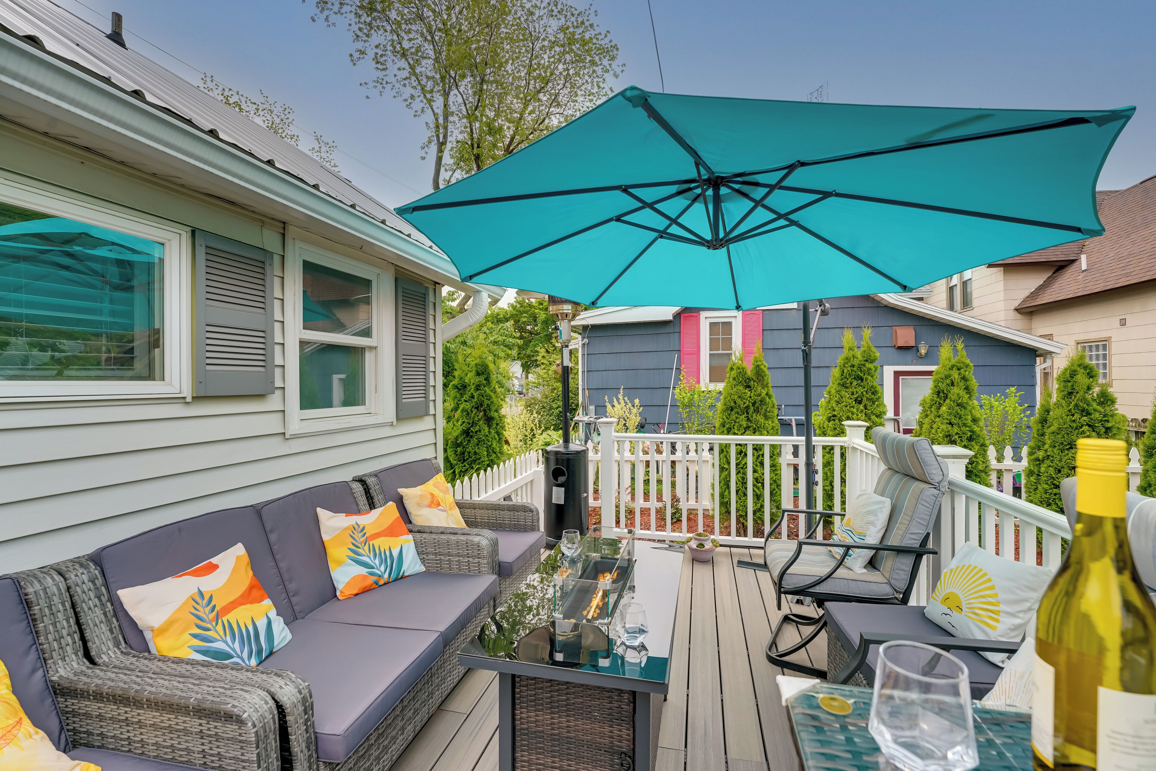 Dog-friendly Manistee Home w/ Deck, 2 Mi to Beach!