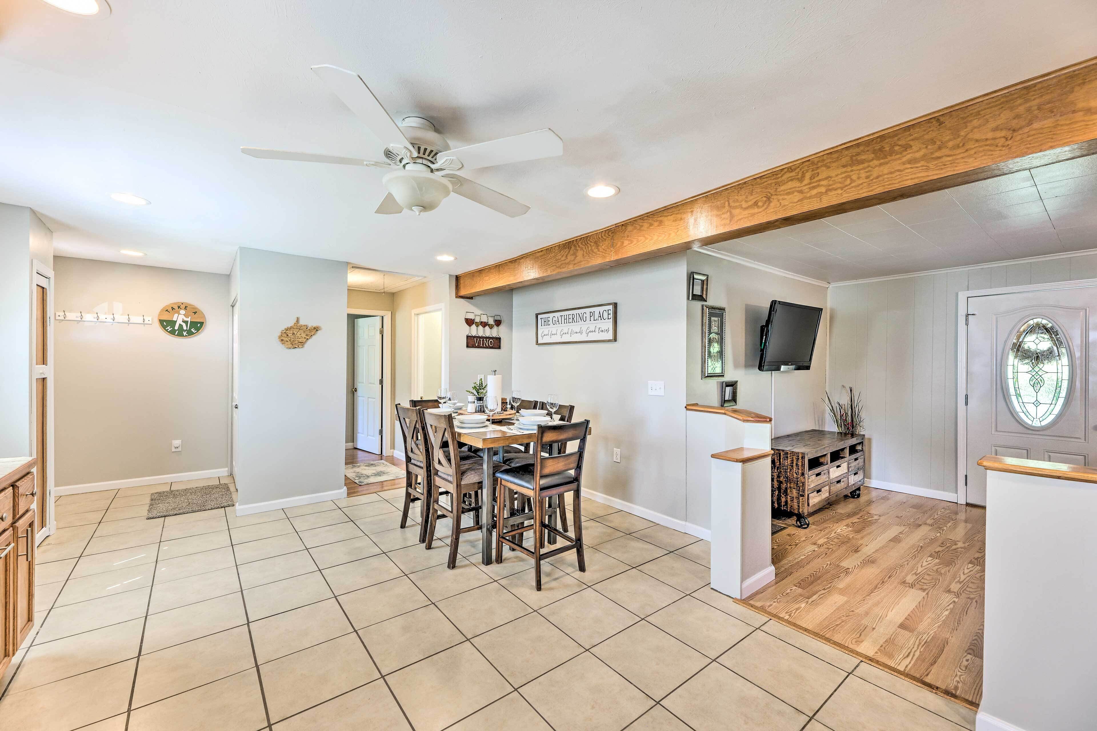 House (3 Bedrooms) | Interior