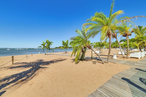 New Haven Gem w/ Private Pool, Walk to Beach!