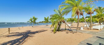 New Haven Gem พร้อมสระว่ายน้ำส่วนตัว, เดินไปที่ชายหาด!