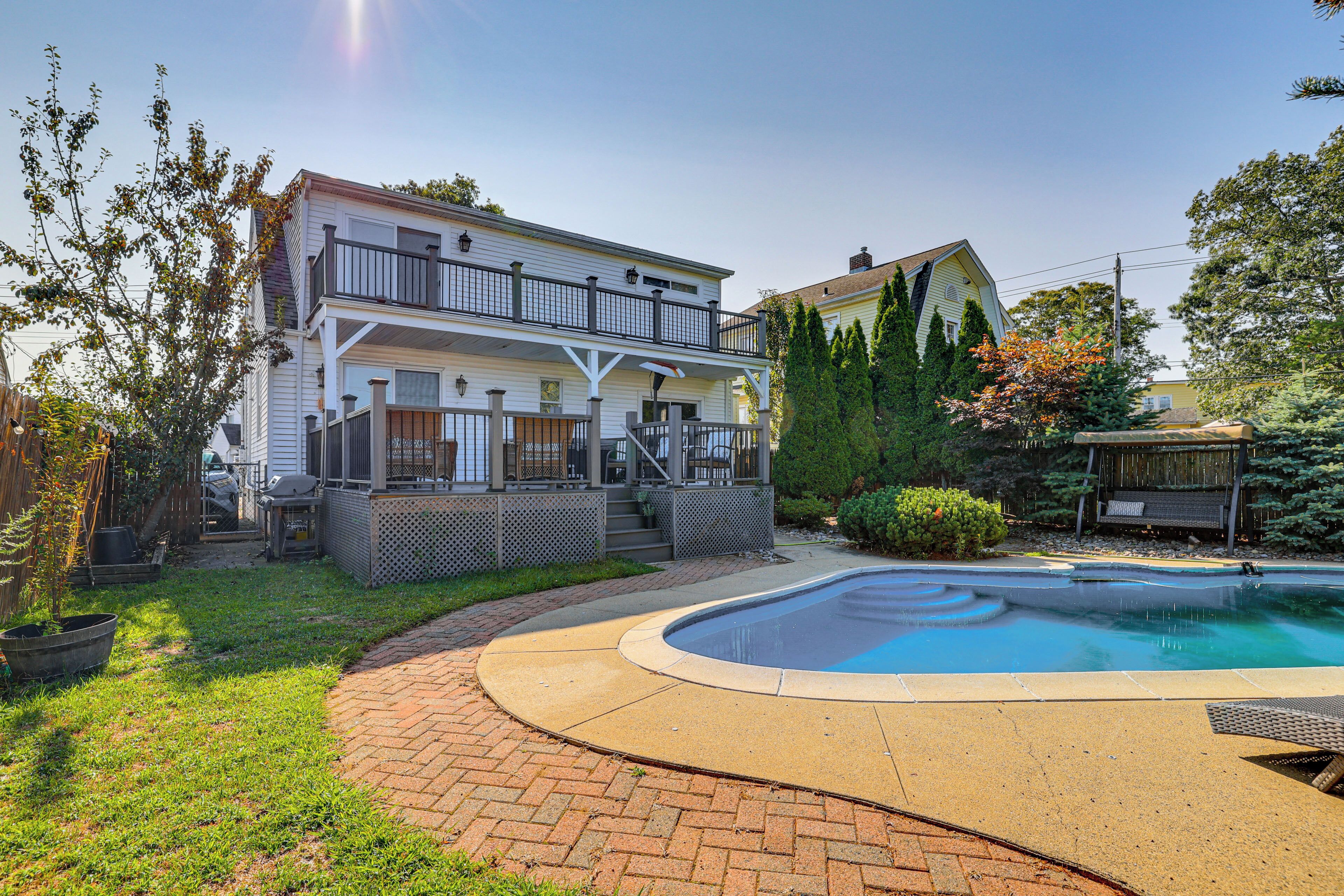 House (3 Bedrooms) | Front of property