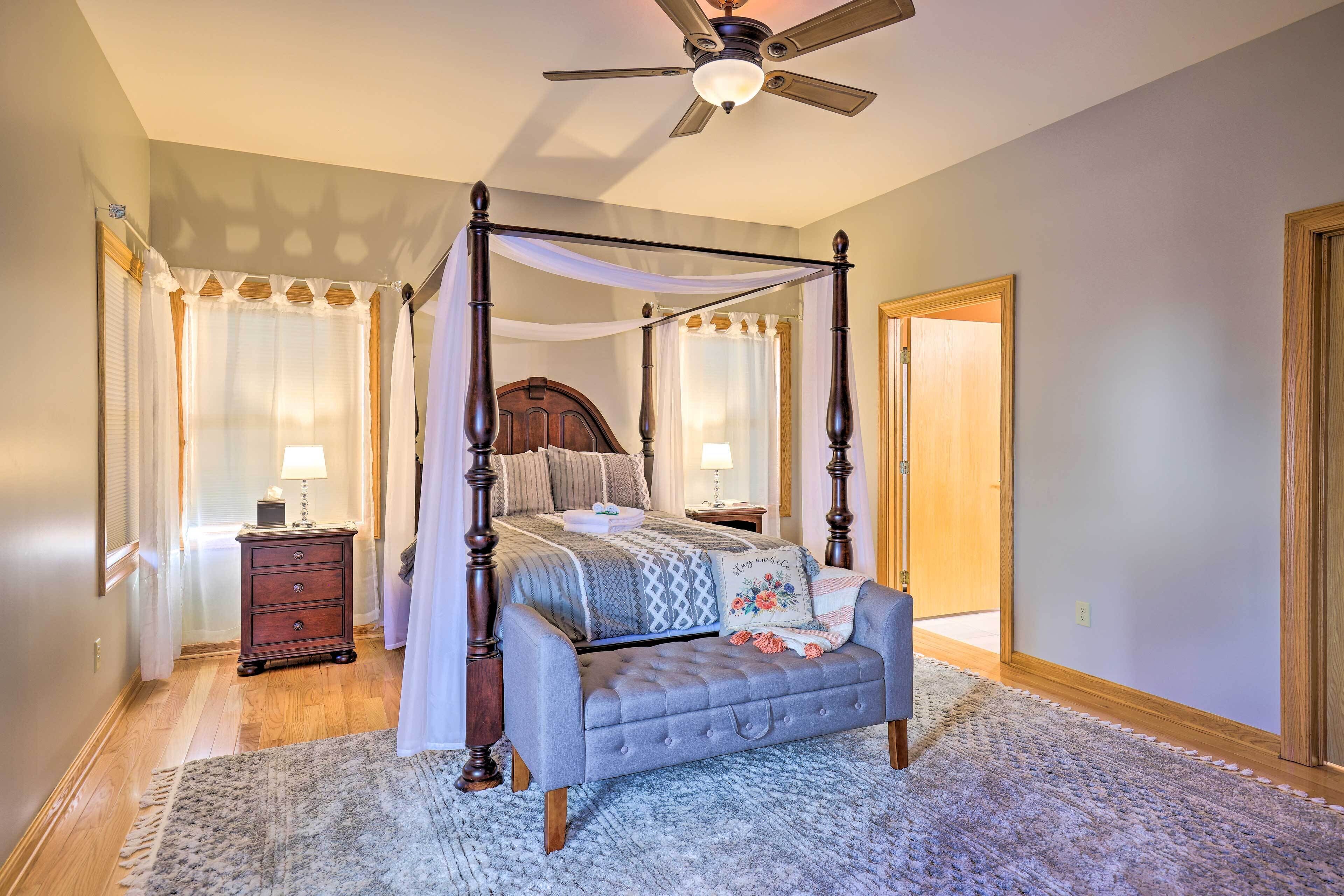 Lakefront Romulus Retreat w/ Private Dock!