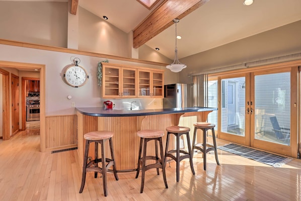 Talo (4 Bedrooms) | Sisätilat