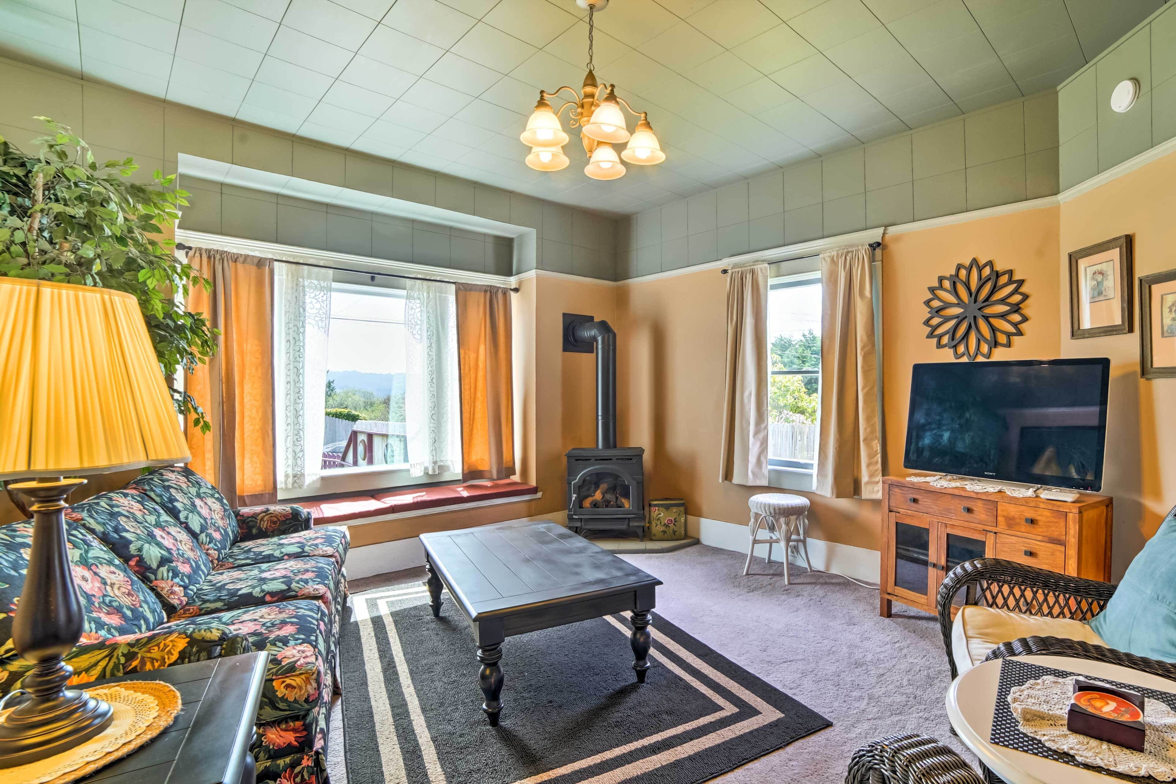 'bella Rose' Lovely Eureka Home Near Redwoods!