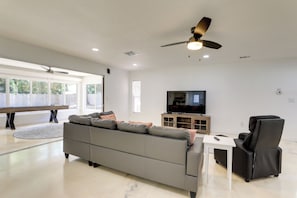 Interior - Airy Bradenton Vacation Rental w/ Patio, Gas Grill (Bradenton)