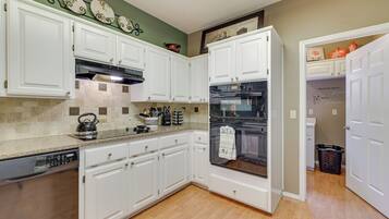 House (3 Bedrooms) | Bahagian dalam