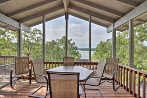 Interior - Screened Porch, Resort Perks: Osage Beach Cabin! (Osage Beach)