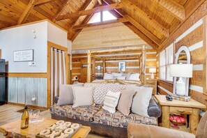 House (0 Bedroom) | Interior