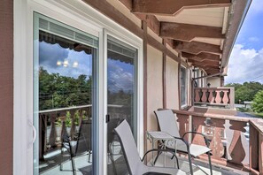 Apartment (3 Bedrooms) | Interior - Cozy Condo: Walk to Resort, 9 Mi to Sugar Mountain (Banner Elk)