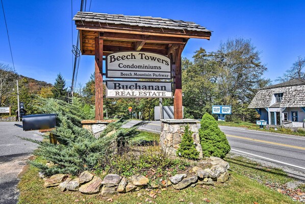 Apartment (3 Bedrooms) | Interior - Cozy Condo: Walk to Resort, 9 Mi to Sugar Mountain (Banner Elk)