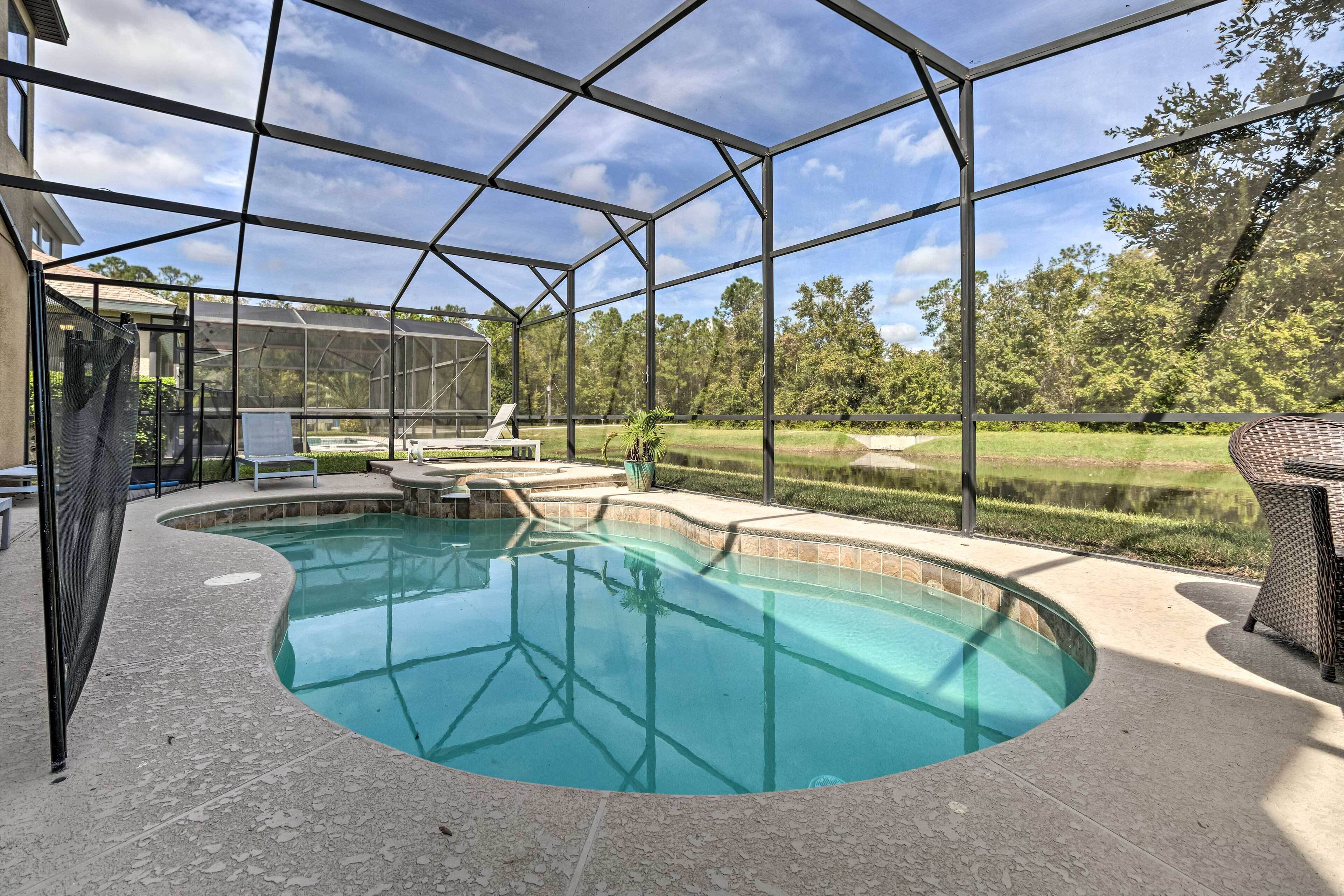 Spacious Davenport Retreat w/ Lanai + Pool!