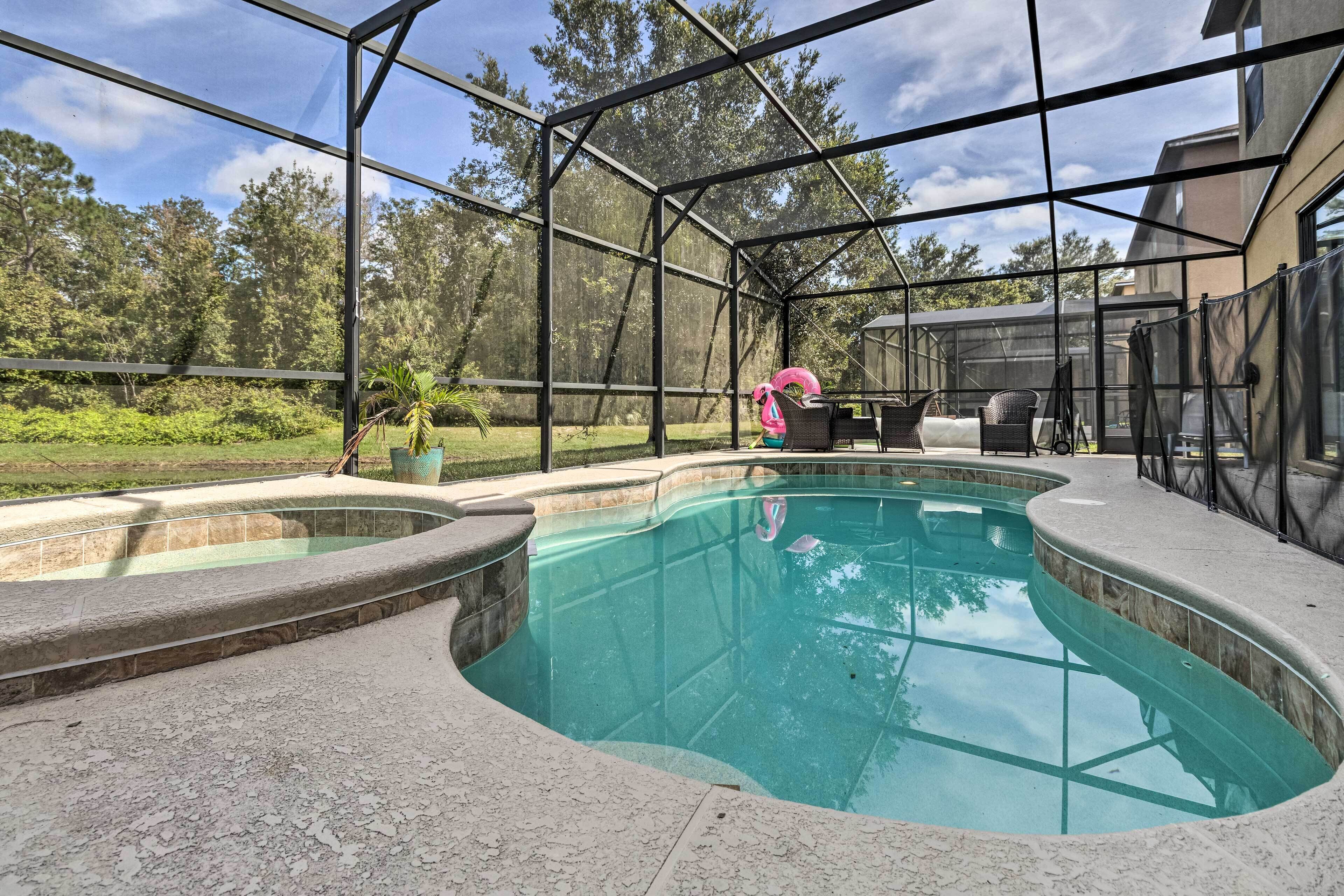 Spacious Davenport Retreat w/ Lanai + Pool!