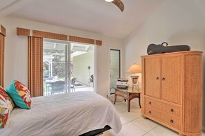 3 kamar tidur, setrika/meja setrika, dan seprai linen