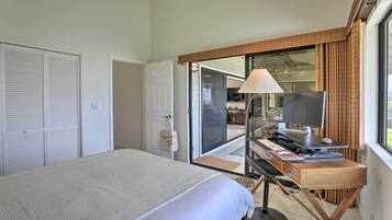 3 bedrooms, iron/ironing board, bed sheets