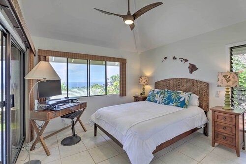 Ocean-view Oasis w/ 2 Lanais: Right in Kona!