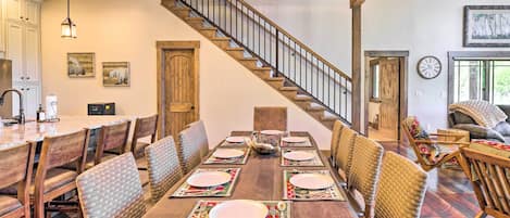 House (3 Bedrooms) | Interior