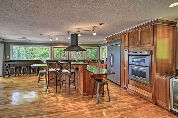 House (4 Bedrooms) | Interior