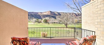Grand Junction Golf Course Condo w/ Balconies
