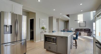 Cozy Eden Prairie Home < 21 Mi to Twin Cities