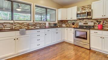 Nhà (3 Bedrooms) | Nội thất