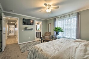 Interior - Lakefront Home w/ Deck, Fishing Dock & Canoe! (Bridgeport)