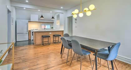 Oak Park Home w/ Grill - 5 Mi to Garfield Park!