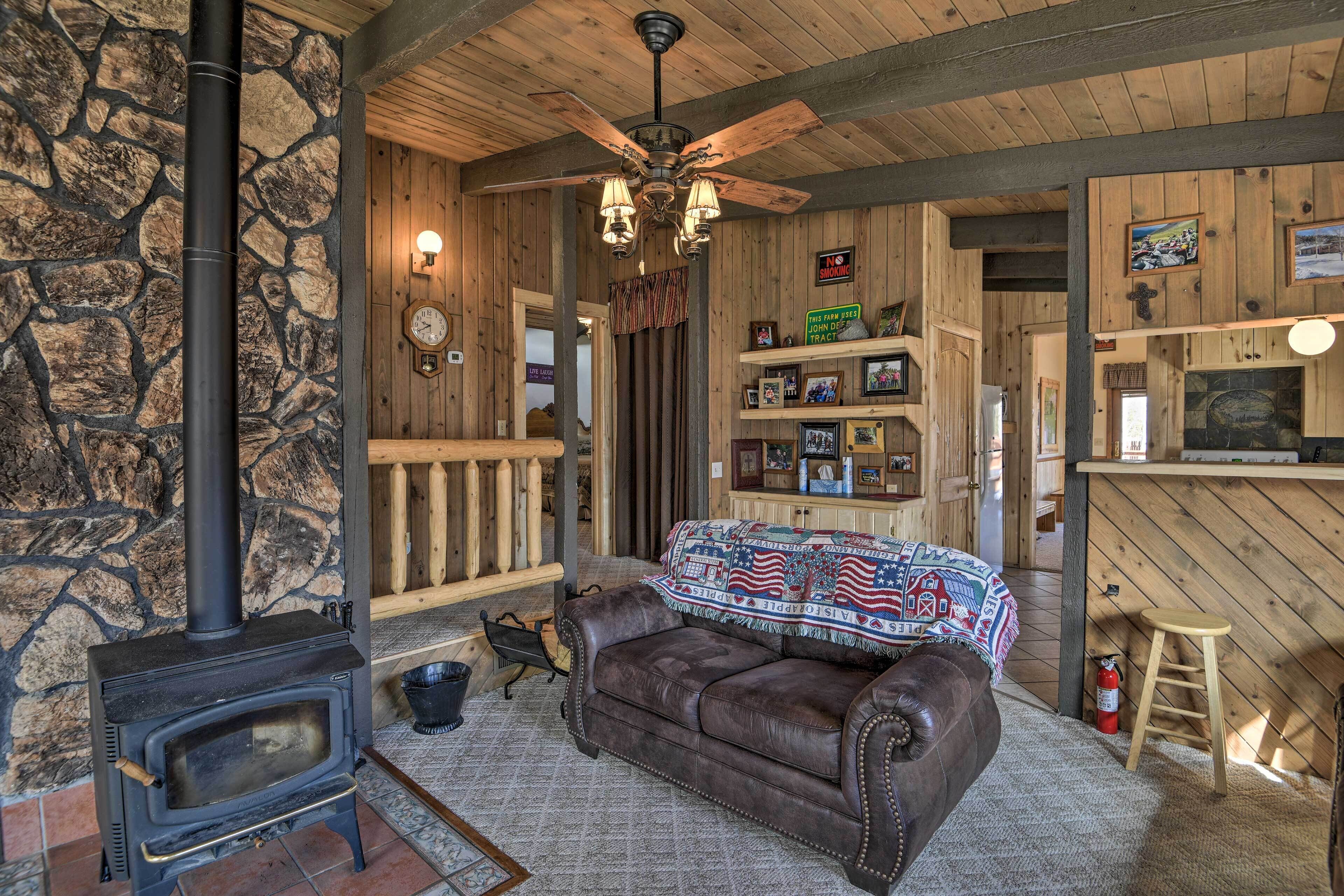 House (5 Bedrooms) | Interior