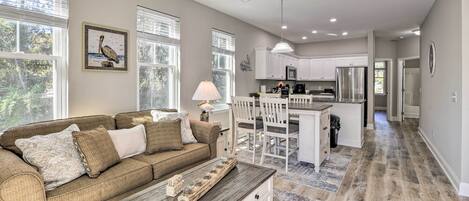 House (3 Bedrooms) | Front of property