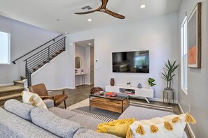 House (3 Bedrooms) | Interior - Mid-century Modern Palm Springs Home w/ Pool (Palm Springs)