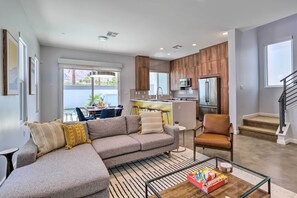 Interior - Mid-century Modern Palm Springs Home w/ Pool (Palm Springs)