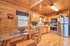 Private kitchen - Scenic Sevierville Cabin: Hot Tub, Panoramic Views (Sevierville)