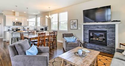 Walk to Beach: Ocean Shores House w/ Fireplace