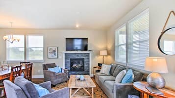 House (2 Bedrooms) | Interior