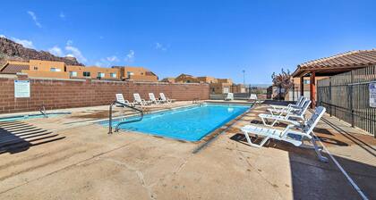 Moab Townhome w/ Patio - 11 Mi. to Arches NP!