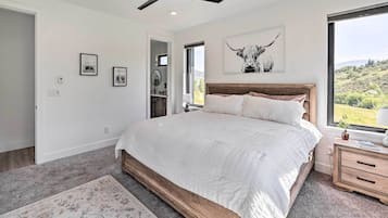 4 bedrooms, iron/ironing board, free cribs/infant beds, bed sheets