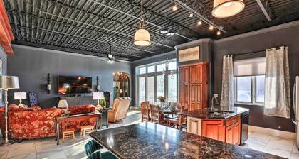 Regal River Retreat in the Heart of Yankton!